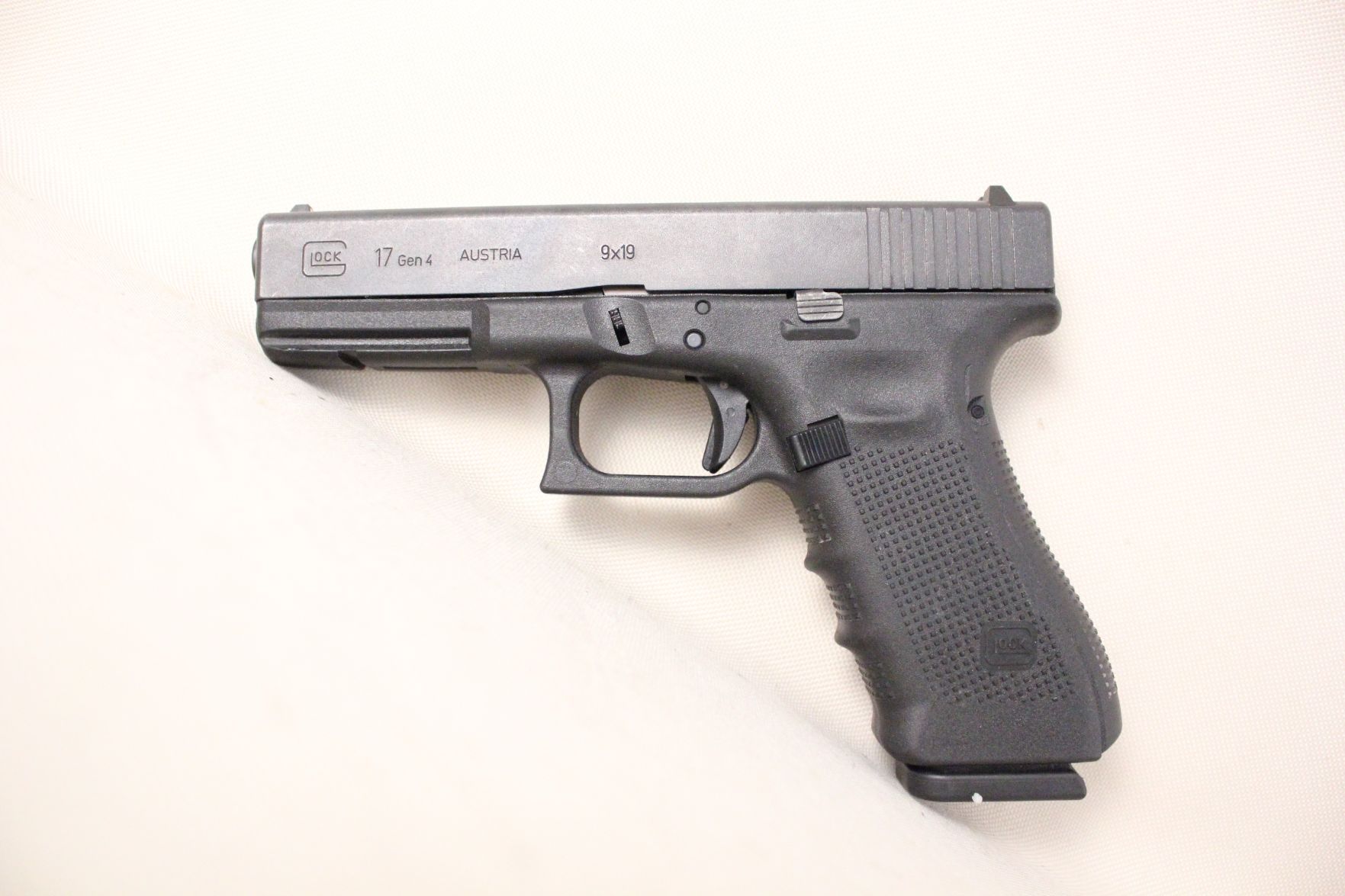 120317-SPC-glock.jpg